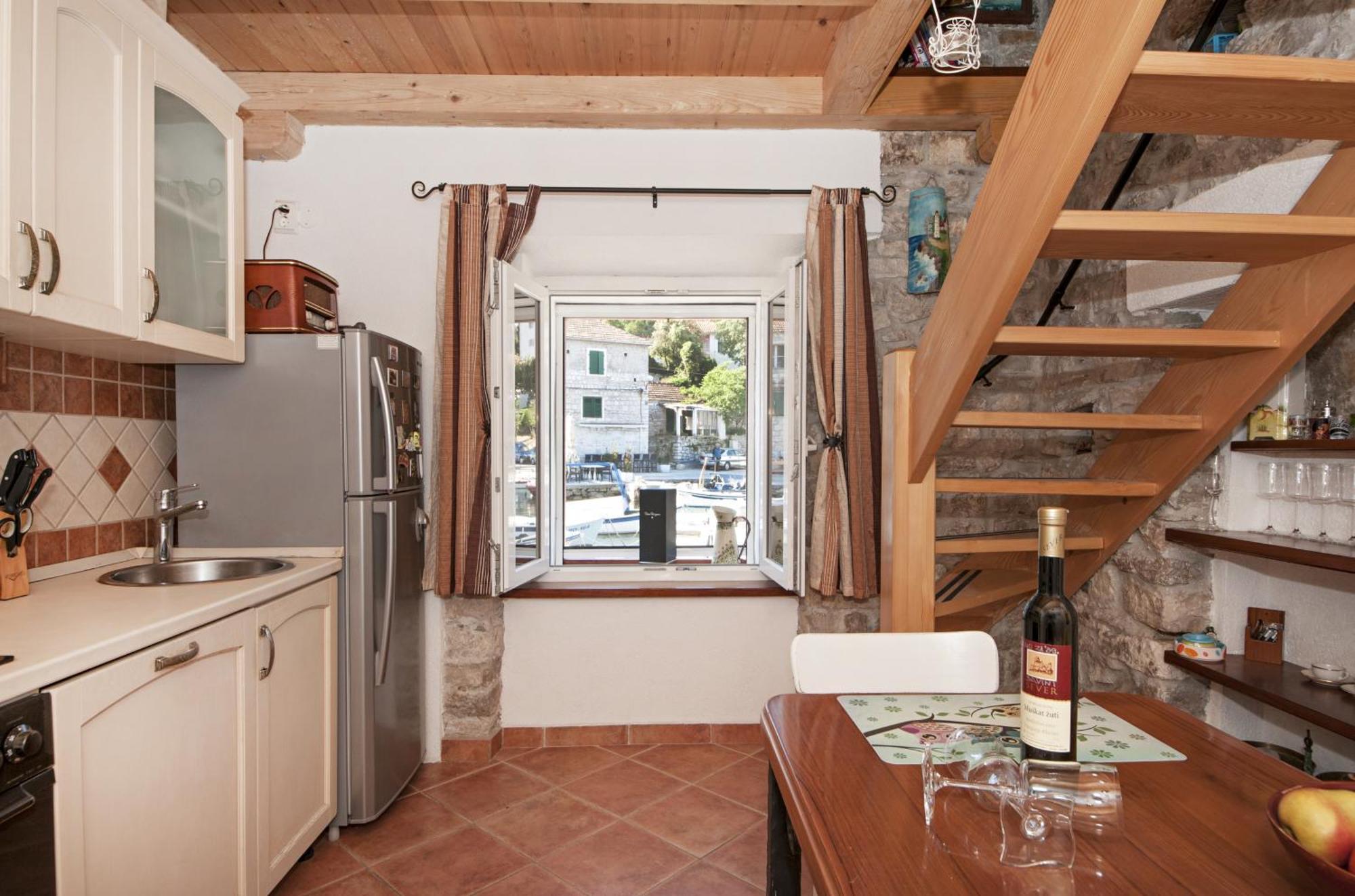 Seaside Holiday House Maslinica, Solta - 13965 Grohote Rum bild